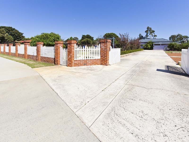 6 Helm Street, Maddington WA 6109