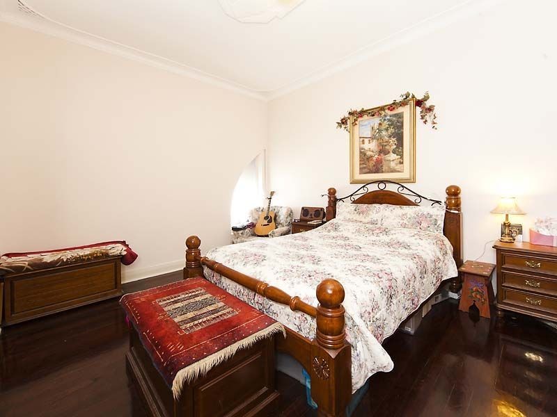 6 Helm Street, Maddington WA 6109