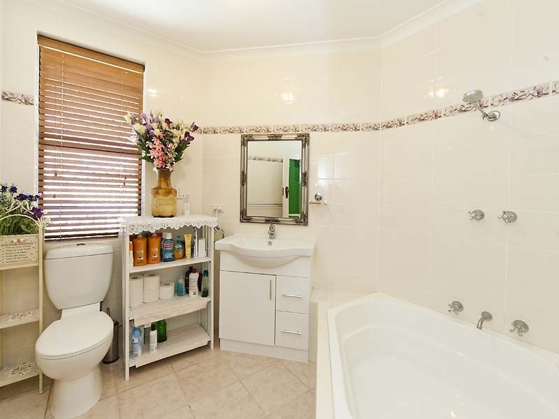 6 Helm Street, Maddington WA 6109