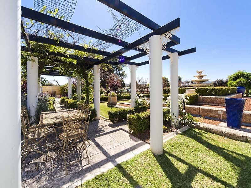 6 Helm Street, Maddington WA 6109