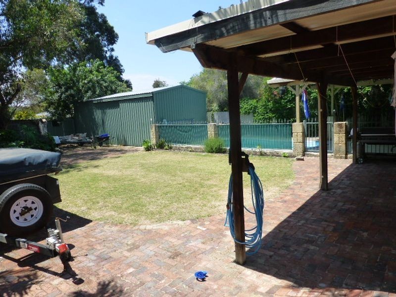 12 Chale Street, Gosnells WA 6110