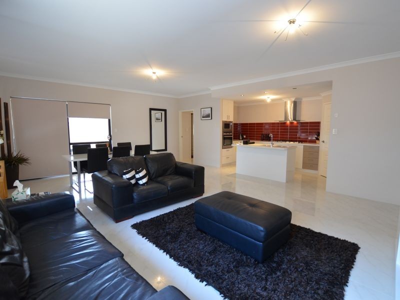 12 Crouch Place, Canning Vale WA 6155