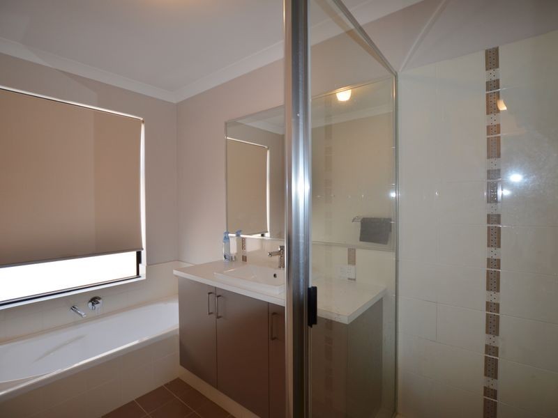 12 Crouch Place, Canning Vale WA 6155