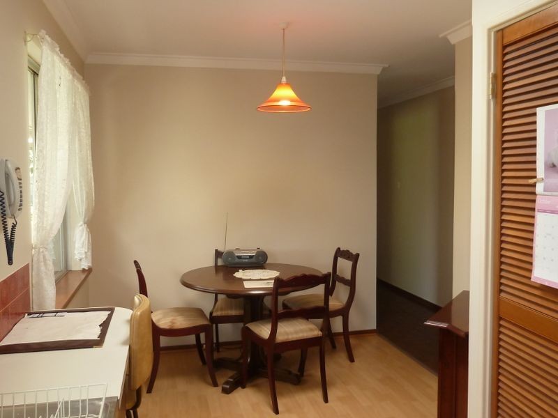 32 Oriole Way, Thornlie WA 6108