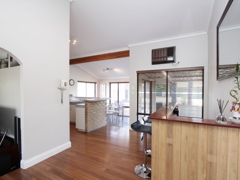 101 Shillington Way, Thornlie WA 6108