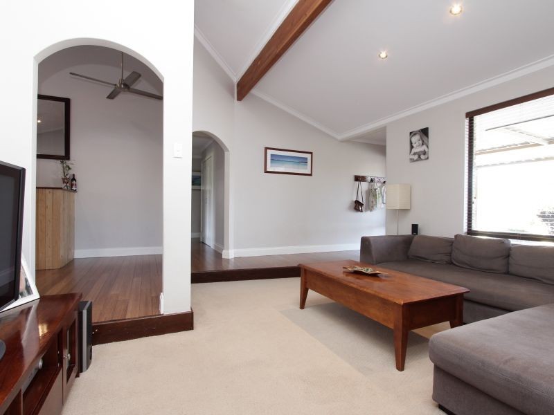 101 Shillington Way, Thornlie WA 6108