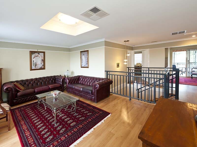 27 Rufford Lane, Canning Vale WA 6155