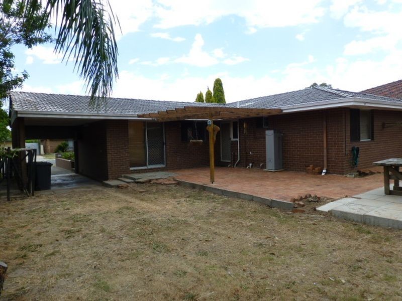 13 Marden Road, Thornlie WA 6108