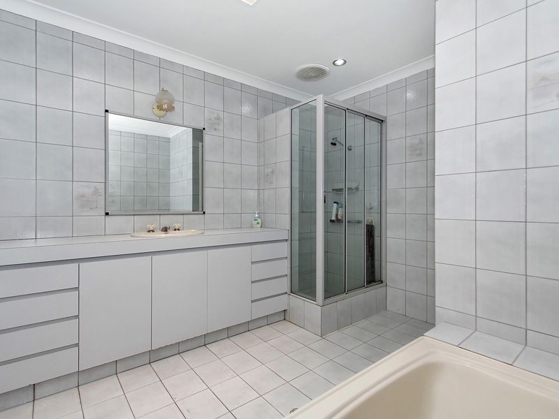 4 Gallant Court, Thornlie WA 6108