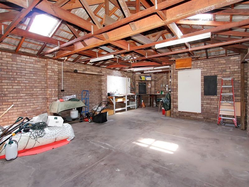 4 Gallant Court, Thornlie WA 6108