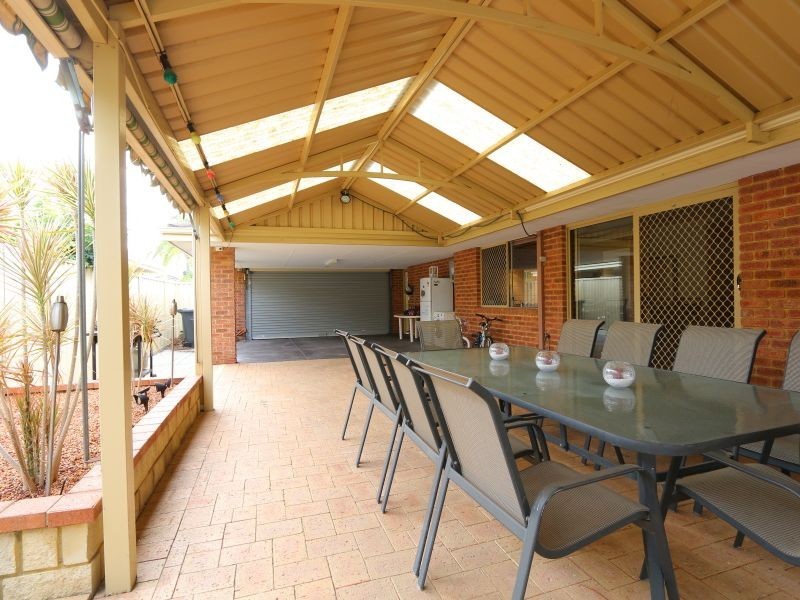 25 Voyager Drive, Thornlie WA 6108