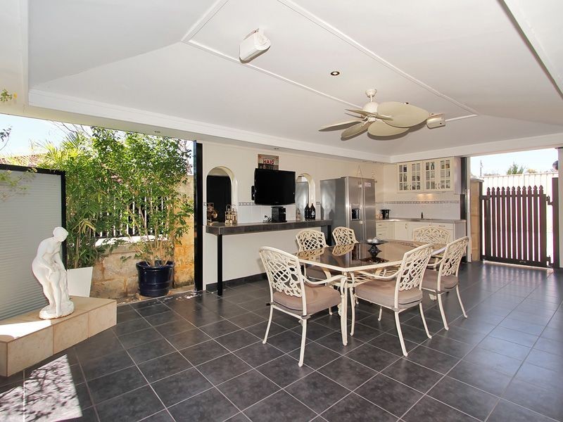 23 Burnside Terrace, Canning Vale WA 6155