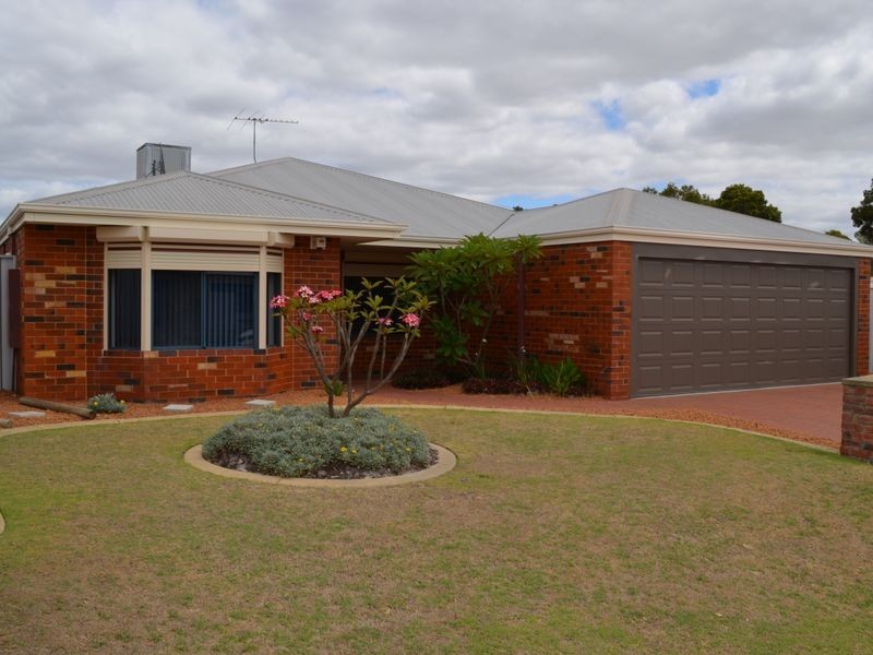 17 Waxflower Bend, Huntingdale WA 6110