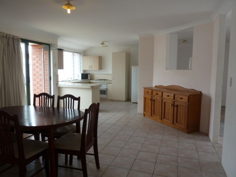 2 Pipit Close, Huntingdale WA 6110