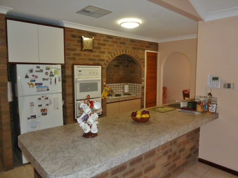 32 Chamberlain Street, Gosnells WA 6110