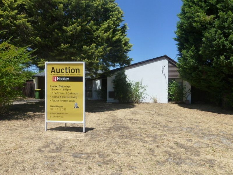 63 Calluna Way, Forrestfield WA 6058