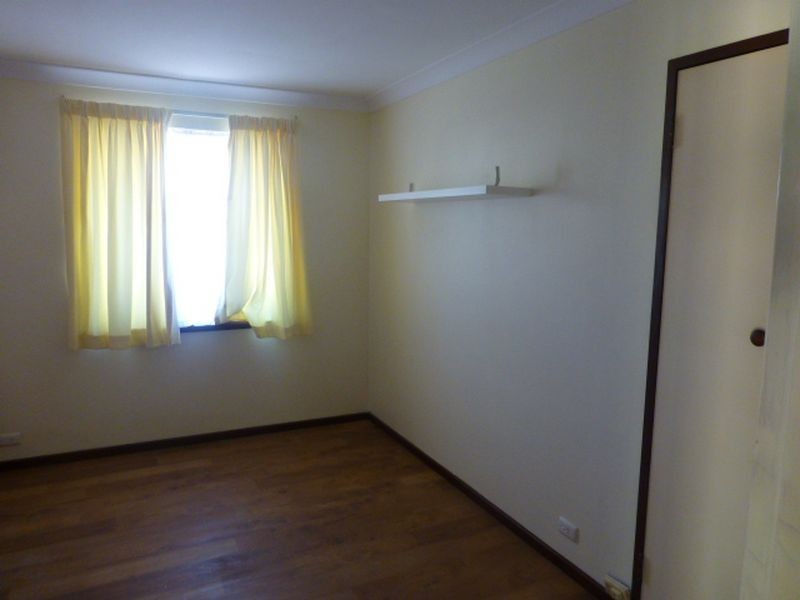 63 Calluna Way, Forrestfield WA 6058