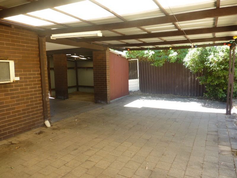 63 Calluna Way, Forrestfield WA 6058