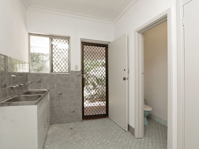 74 Schruth Street North, Kelmscott WA 6111