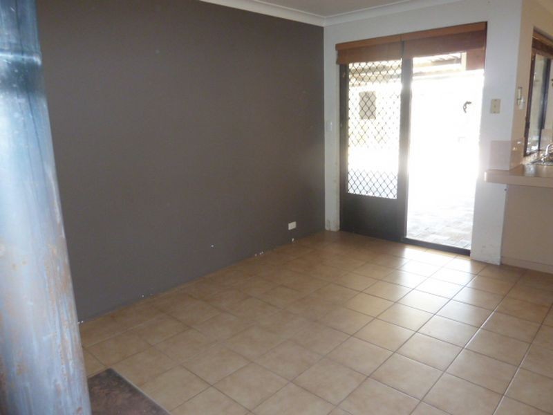 20 Mistletoe Drive, Huntingdale WA 6110