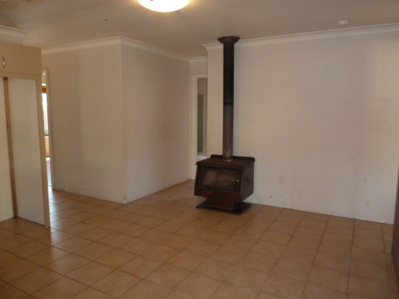 20 Mistletoe Drive, Huntingdale WA 6110