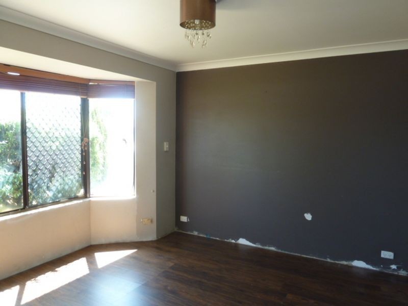 20 Mistletoe Drive, Huntingdale WA 6110