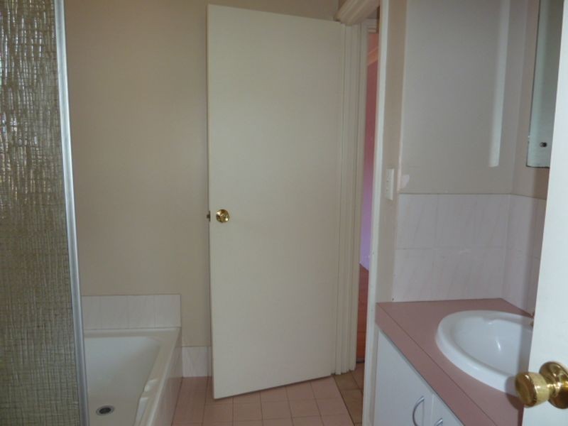 20 Mistletoe Drive, Huntingdale WA 6110