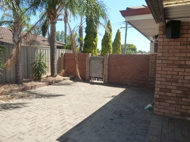 20 Mistletoe Drive, Huntingdale WA 6110