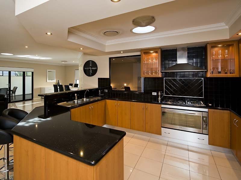 24 Rufford Lane, Canning Vale WA 6155