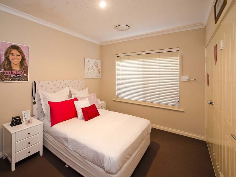 24 Rufford Lane, Canning Vale WA 6155