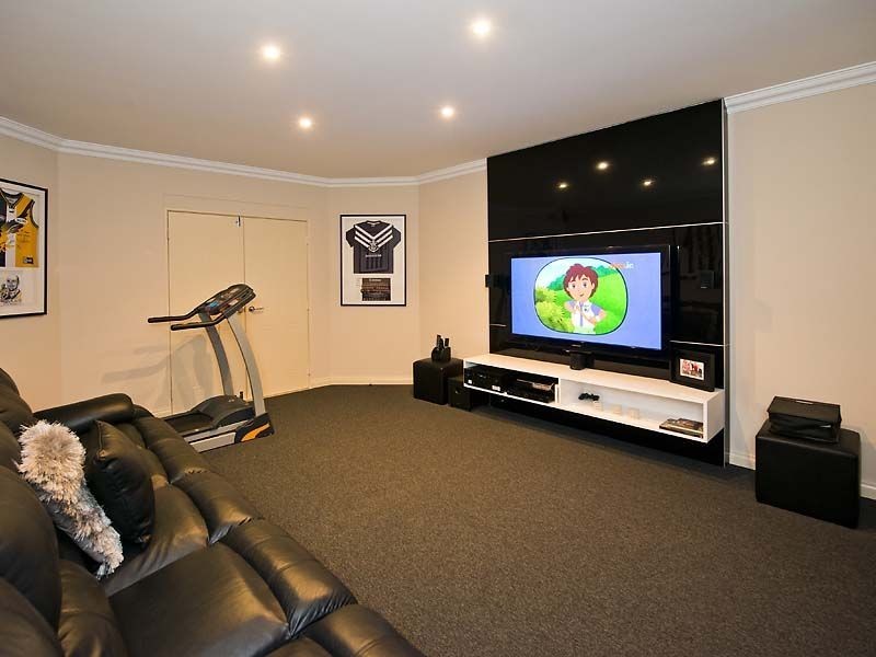 24 Rufford Lane, Canning Vale WA 6155