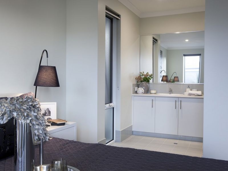 4 Malvern Road, Butler WA 6036