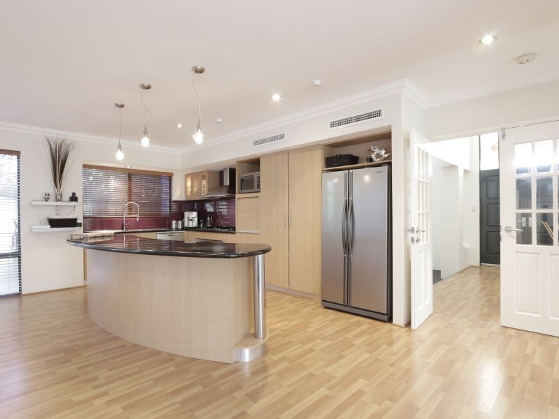 42 Ashridge Turn, Canning Vale WA 6155