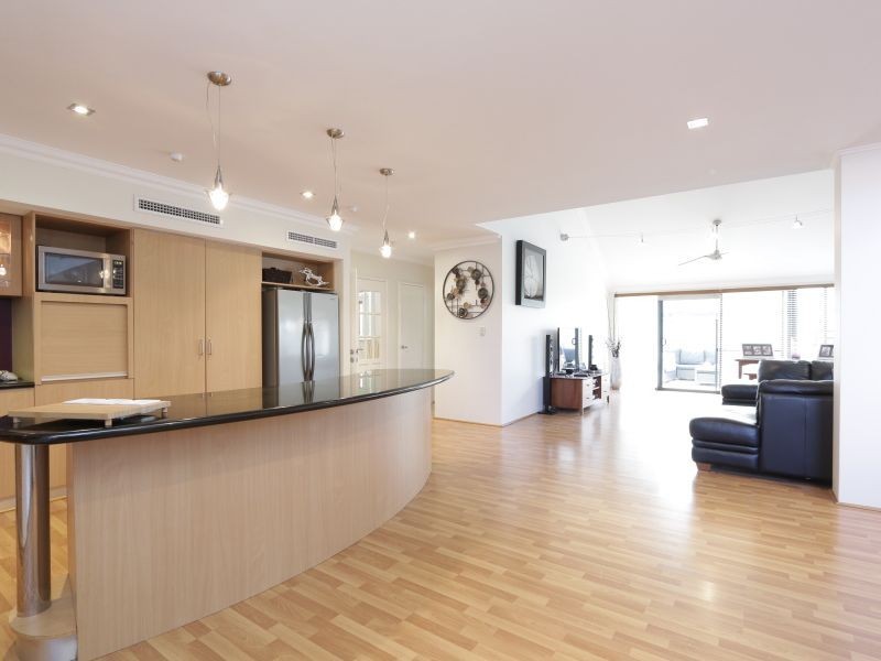 42 Ashridge Turn, Canning Vale WA 6155