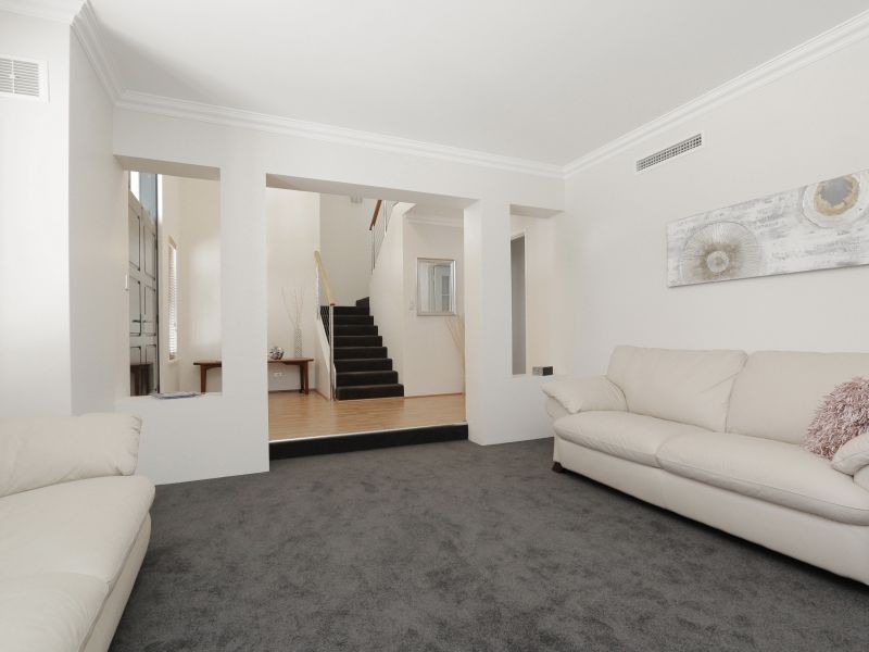 42 Ashridge Turn, Canning Vale WA 6155