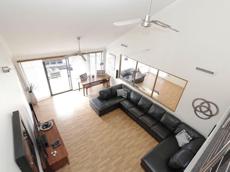 42 Ashridge Turn, Canning Vale WA 6155