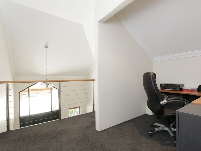 42 Ashridge Turn, Canning Vale WA 6155