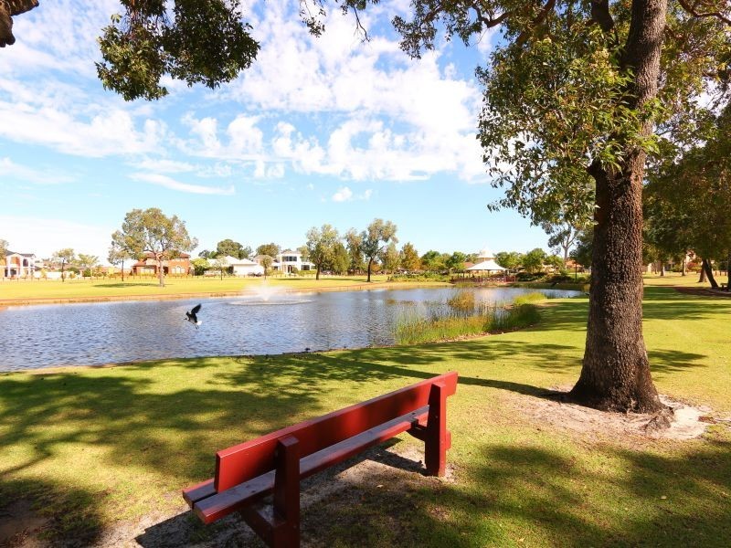 42 Ashridge Turn, Canning Vale WA 6155