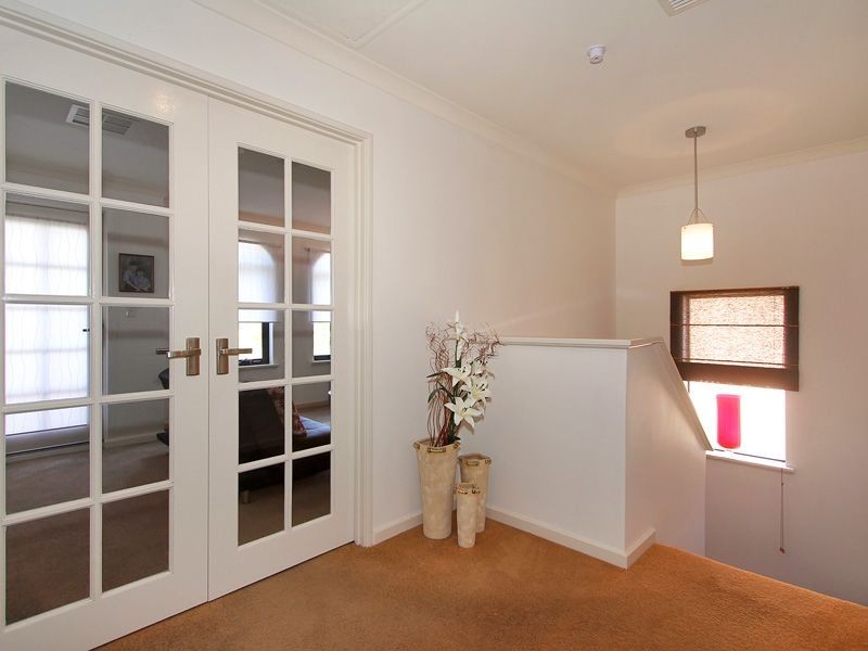 5 St Albans Promenade, Canning Vale WA 6155