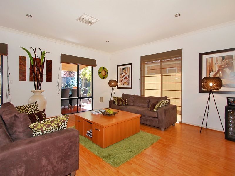 5 St Albans Promenade, Canning Vale WA 6155