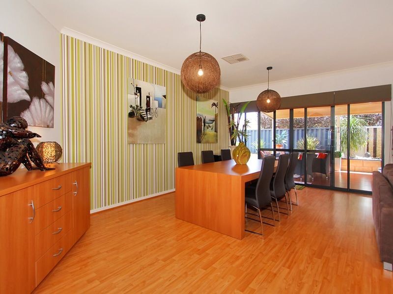 5 St Albans Promenade, Canning Vale WA 6155