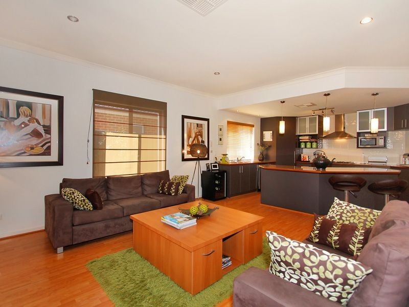 5 St Albans Promenade, Canning Vale WA 6155