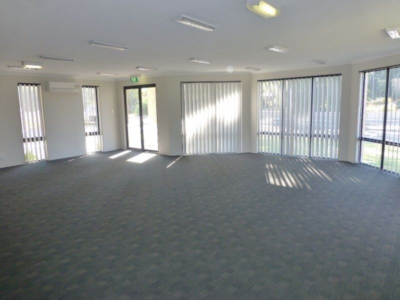 Unit 1/2 View Avenue, Langford WA 6147