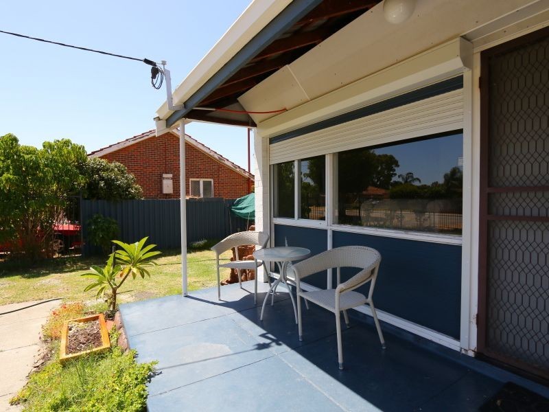 52 Orpington Street, Cloverdale WA 6105