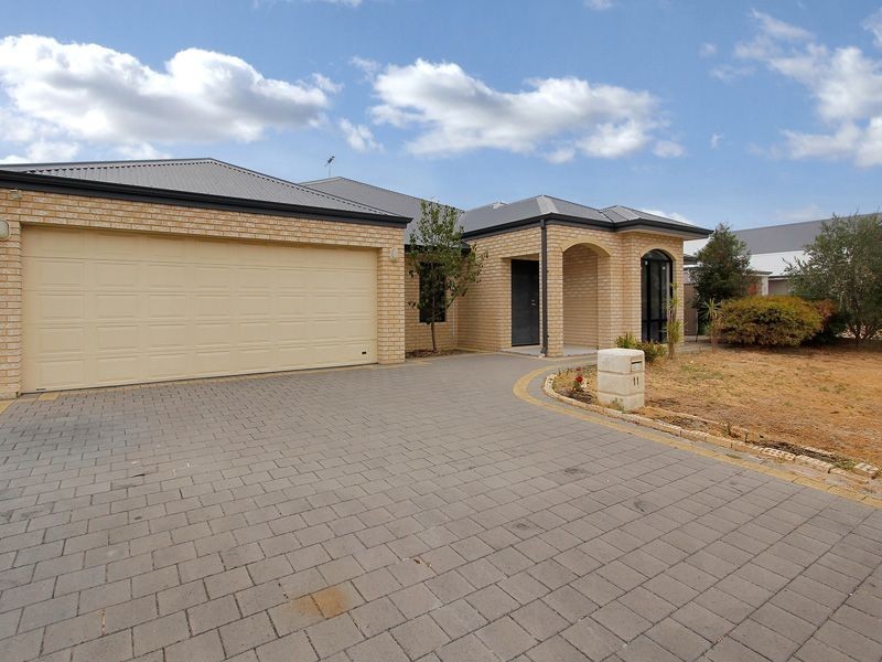 11 Millstream Drive, Southern River WA 6110