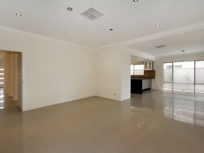 11 Millstream Drive, Southern River WA 6110