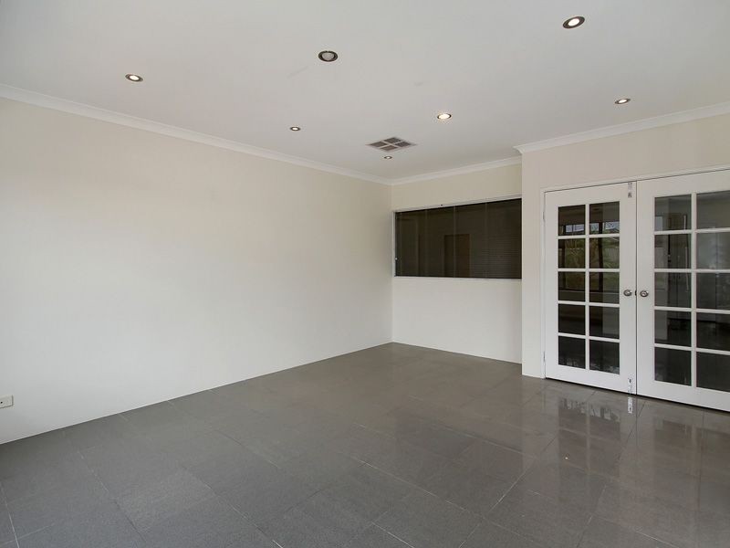 11 Millstream Drive, Southern River WA 6110