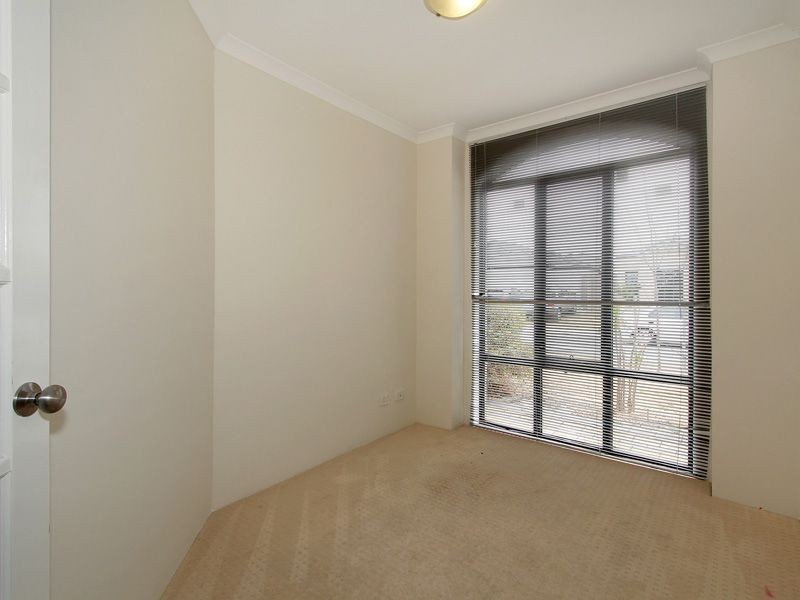 11 Millstream Drive, Southern River WA 6110