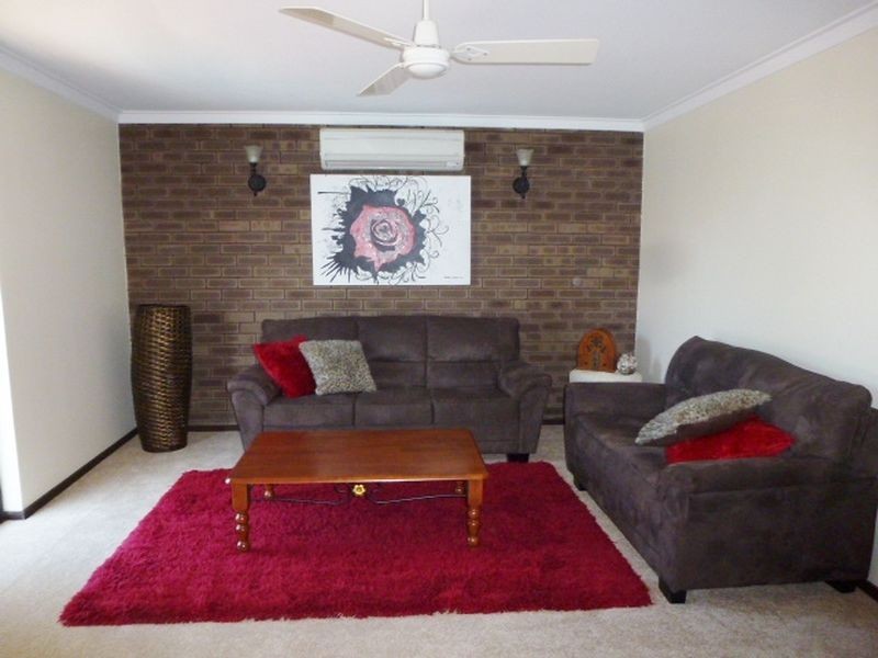 5 Griffith Way, Thornlie WA 6108