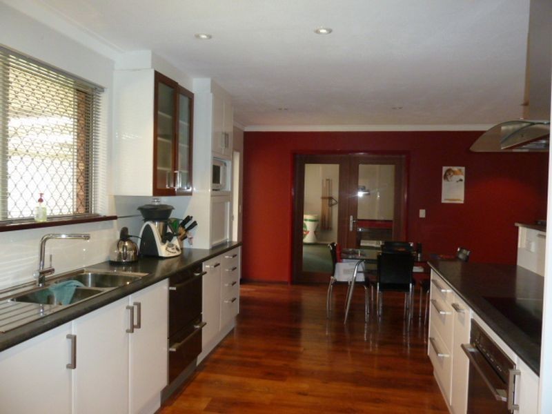 36 Hughenden Drive, Thornlie WA 6108